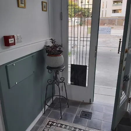 Magdalene's House 拉纳卡
