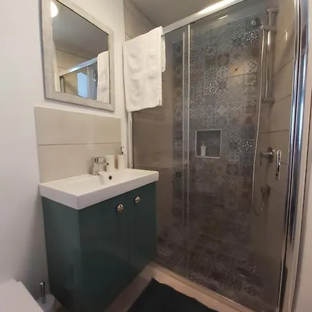 Magdalene's House لارنكا