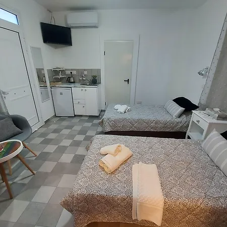Magdalene's House لارنكا