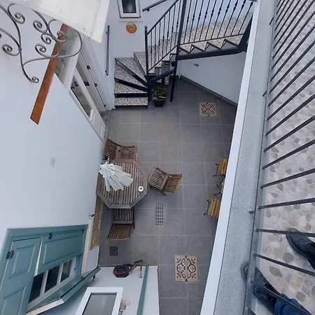 Magdalene's House 2* لارنكا