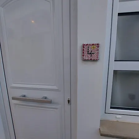 بيت ريفي Magdalene's House 2*