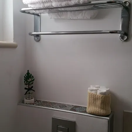 Magdalene's House 2* لارنكا