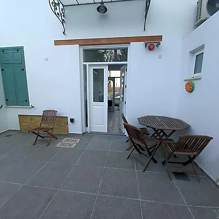 Han/Misafirhane Magdalene's House Larnaca
